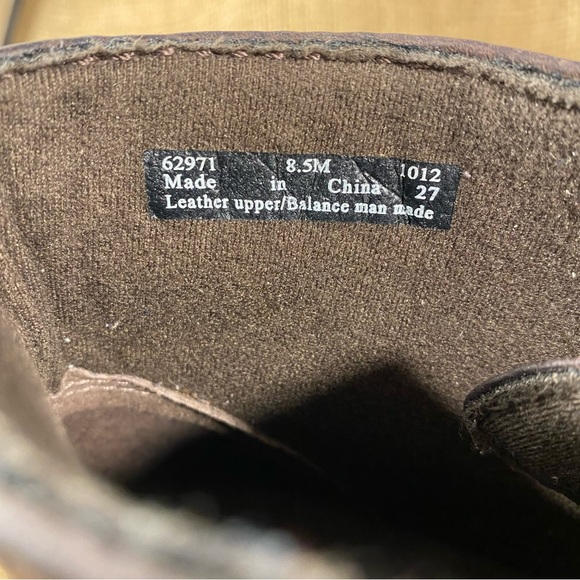 Clarks ankle boots lace up leather booties heels brown distressed women 8.5 B - Picture 14 of 14